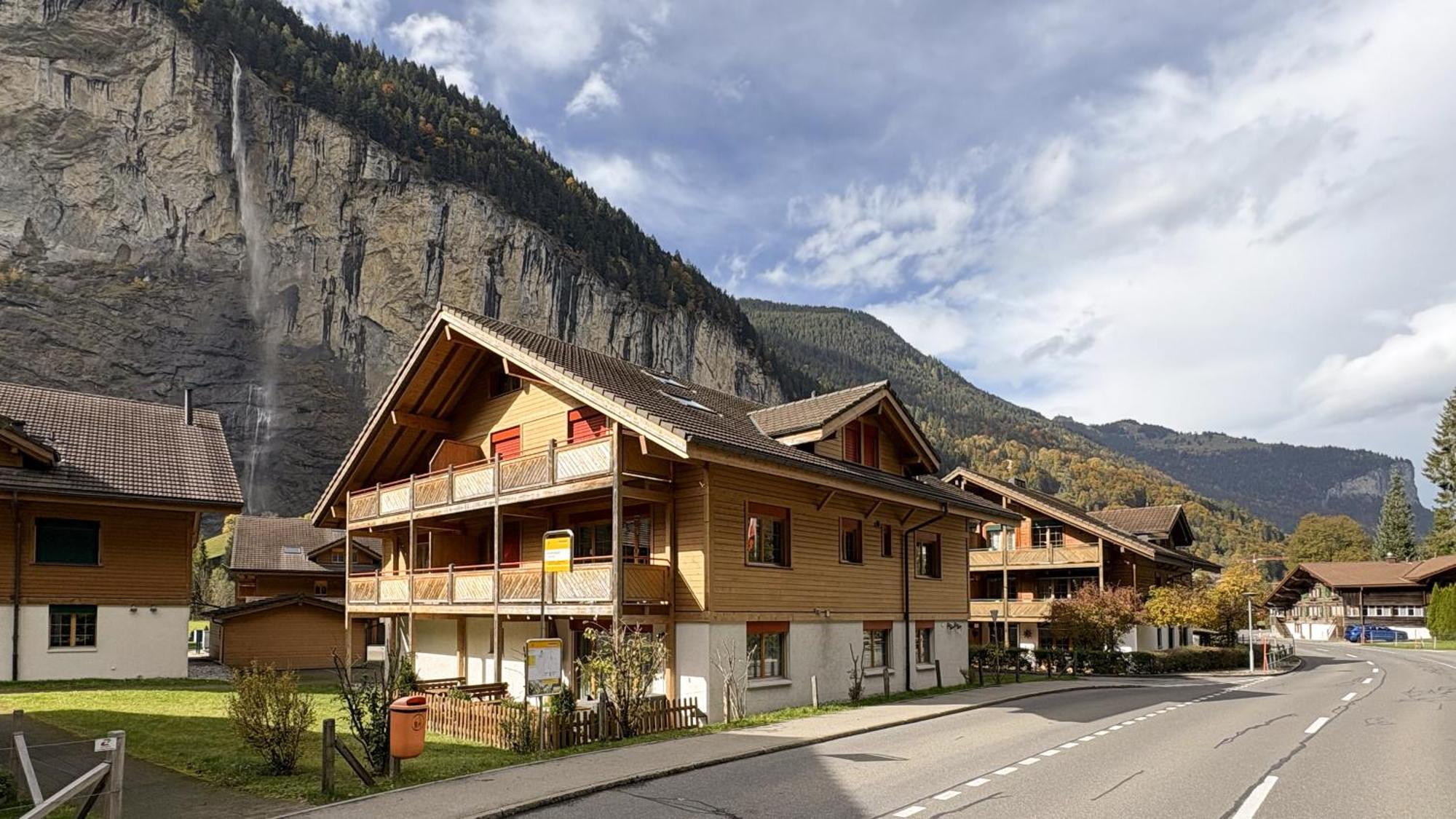 Family Frame Apartment Lauterbrunnen Exterior photo